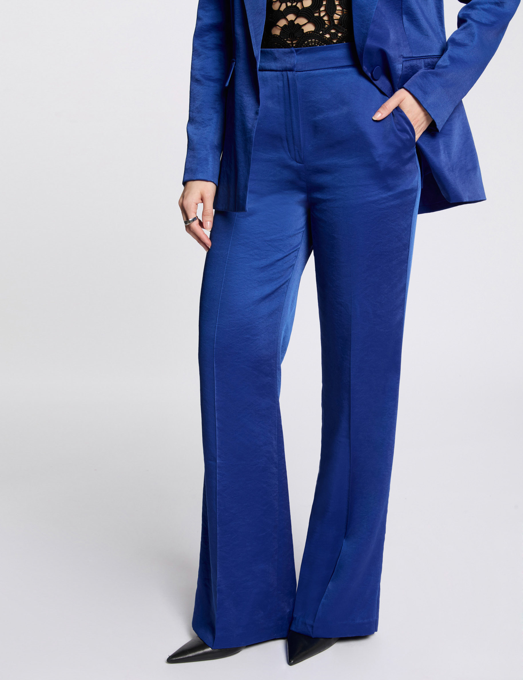 flieende gerade hose elektrisch blau damen Fließende gerade Hose elektrisch blau damen