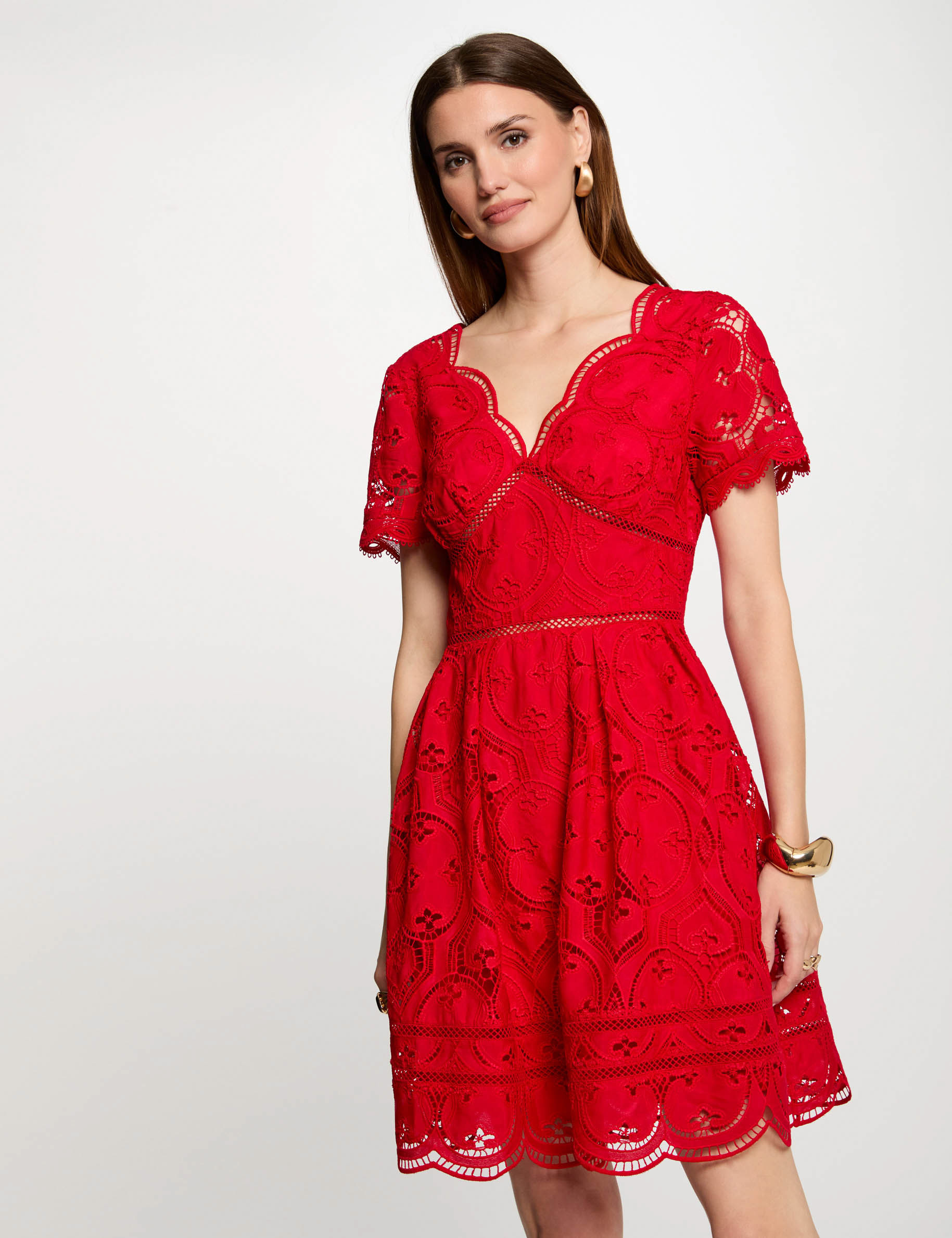 Robe courte patineuse brodée rouge femme