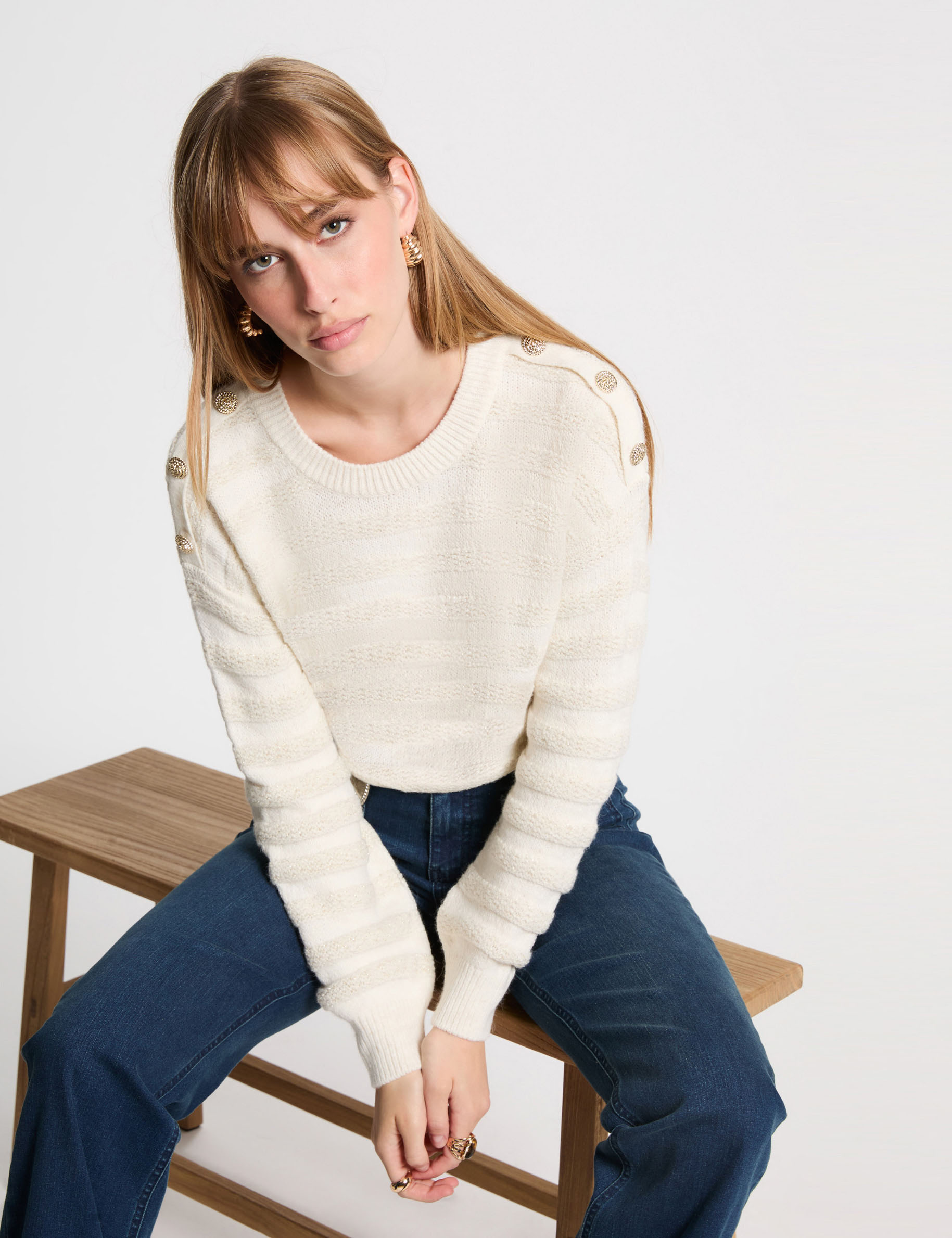 Rundhals-Pullover mit Knöpfen beige damen