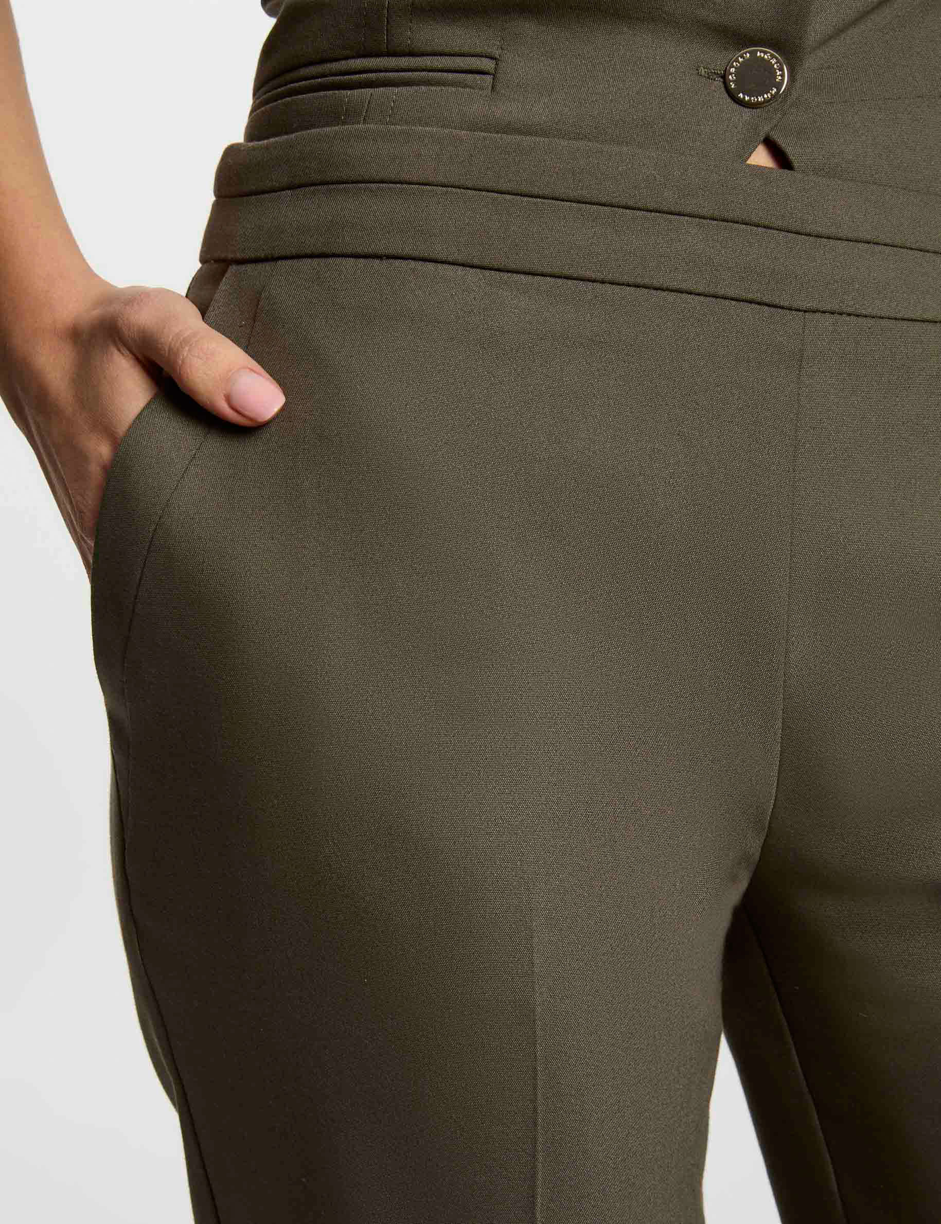 Pantalon cigarette à pinces vert kaki femme