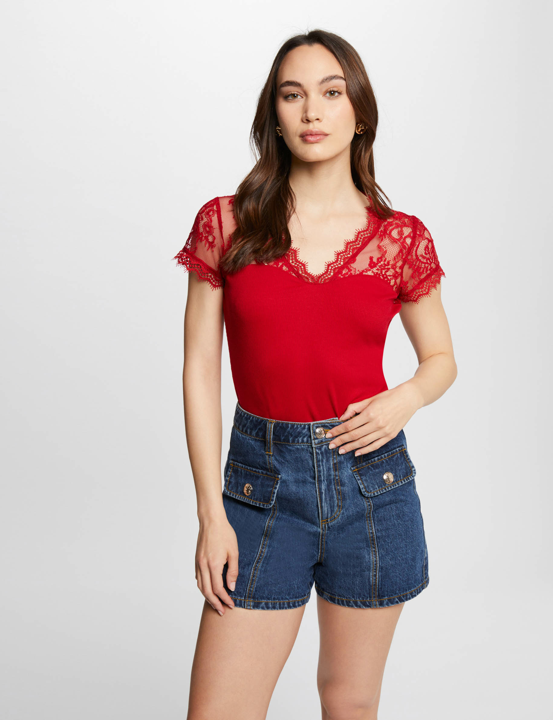 T-shirt manches courtes à dentelle rouge femme