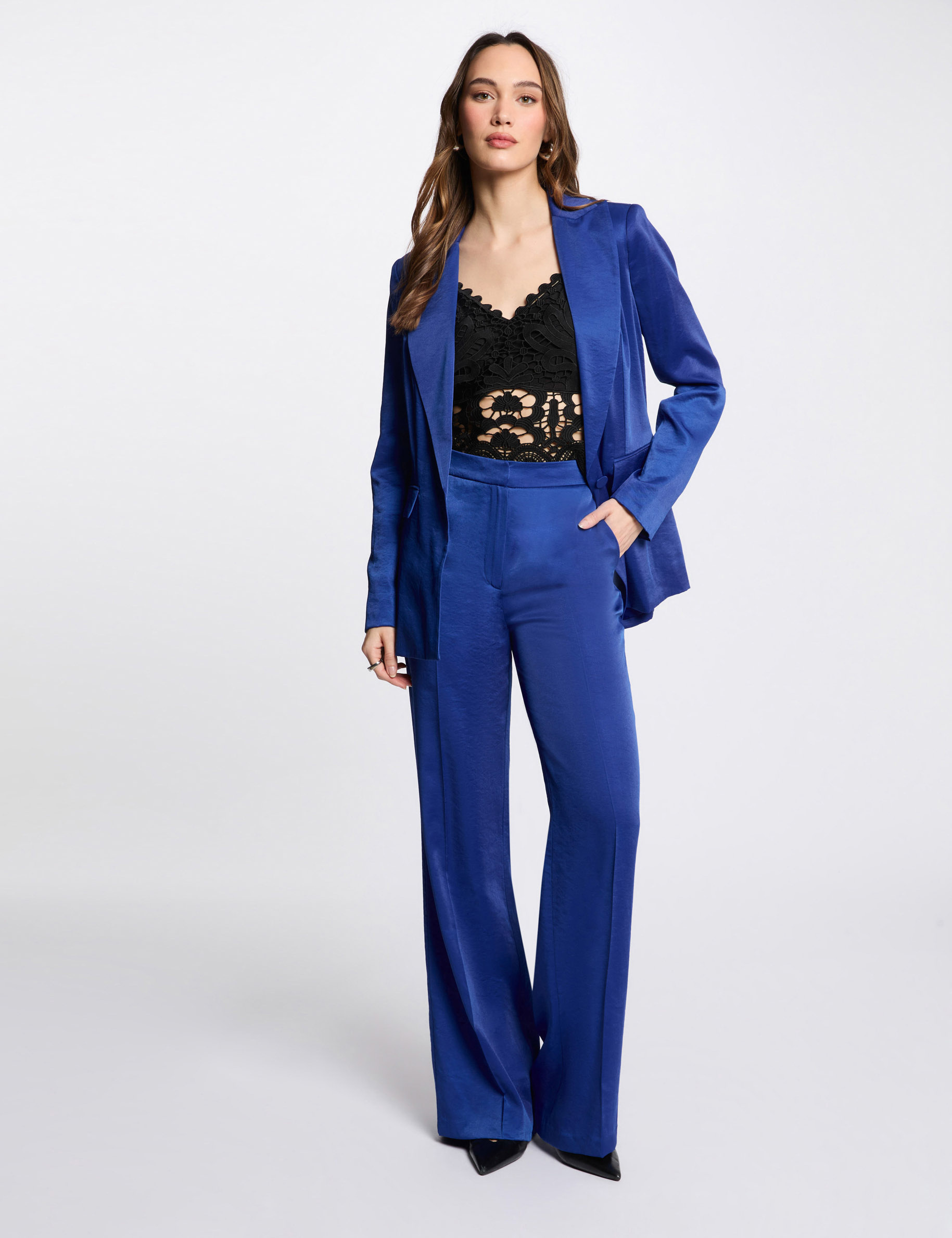 flieende gerade hose elektrisch blau damen Fließende gerade Hose elektrisch blau damen