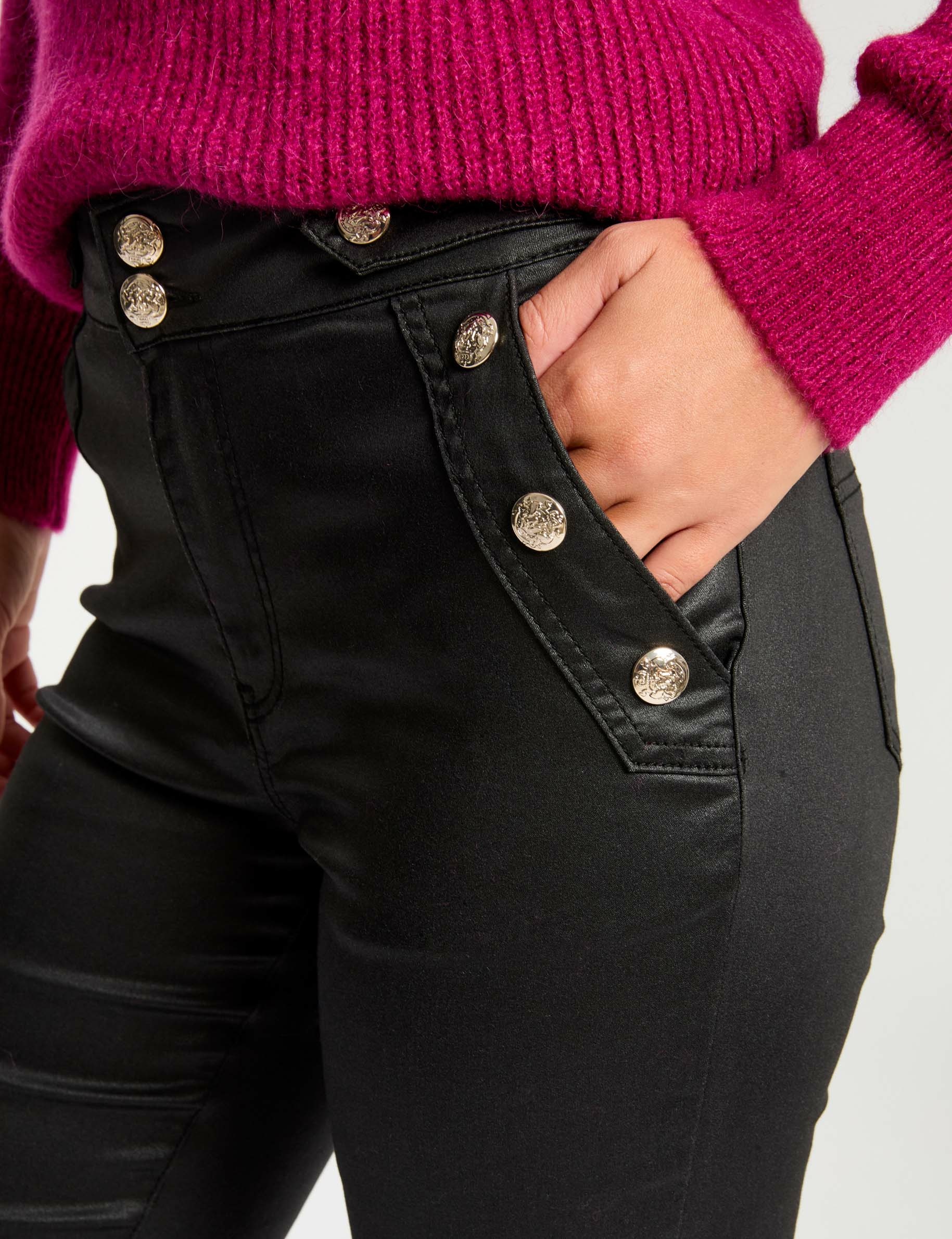 Beschichtete taillierte Hose schwarz damen