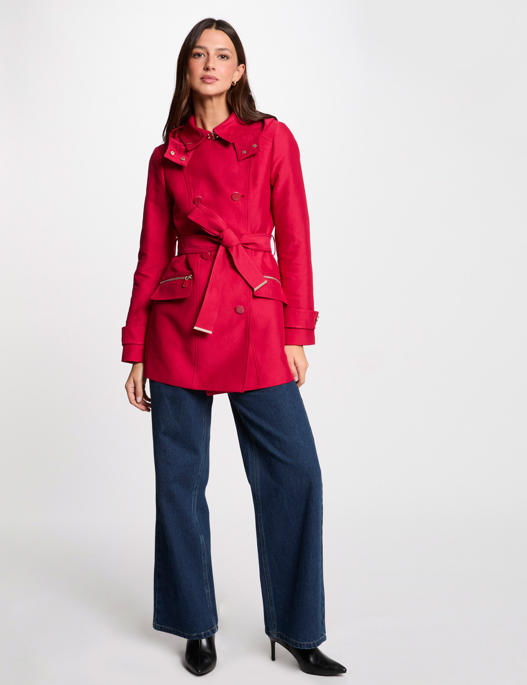 Trench cintré ceinturé à capuche rouge femme