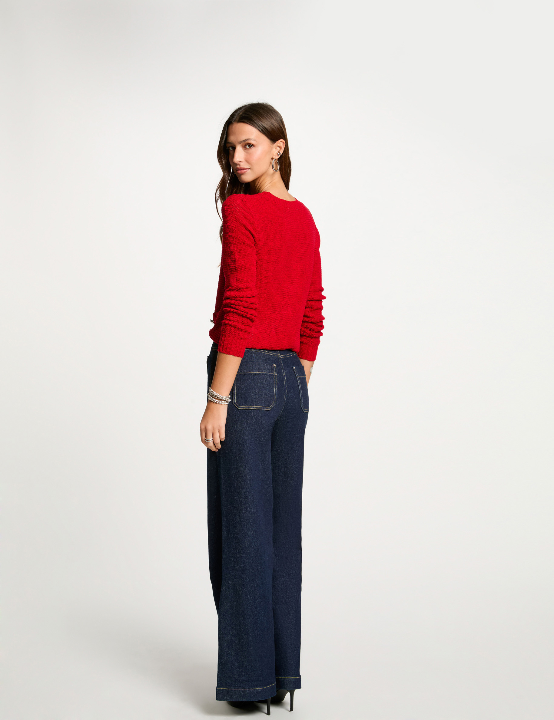 Pull col rond ajouré rouge femme