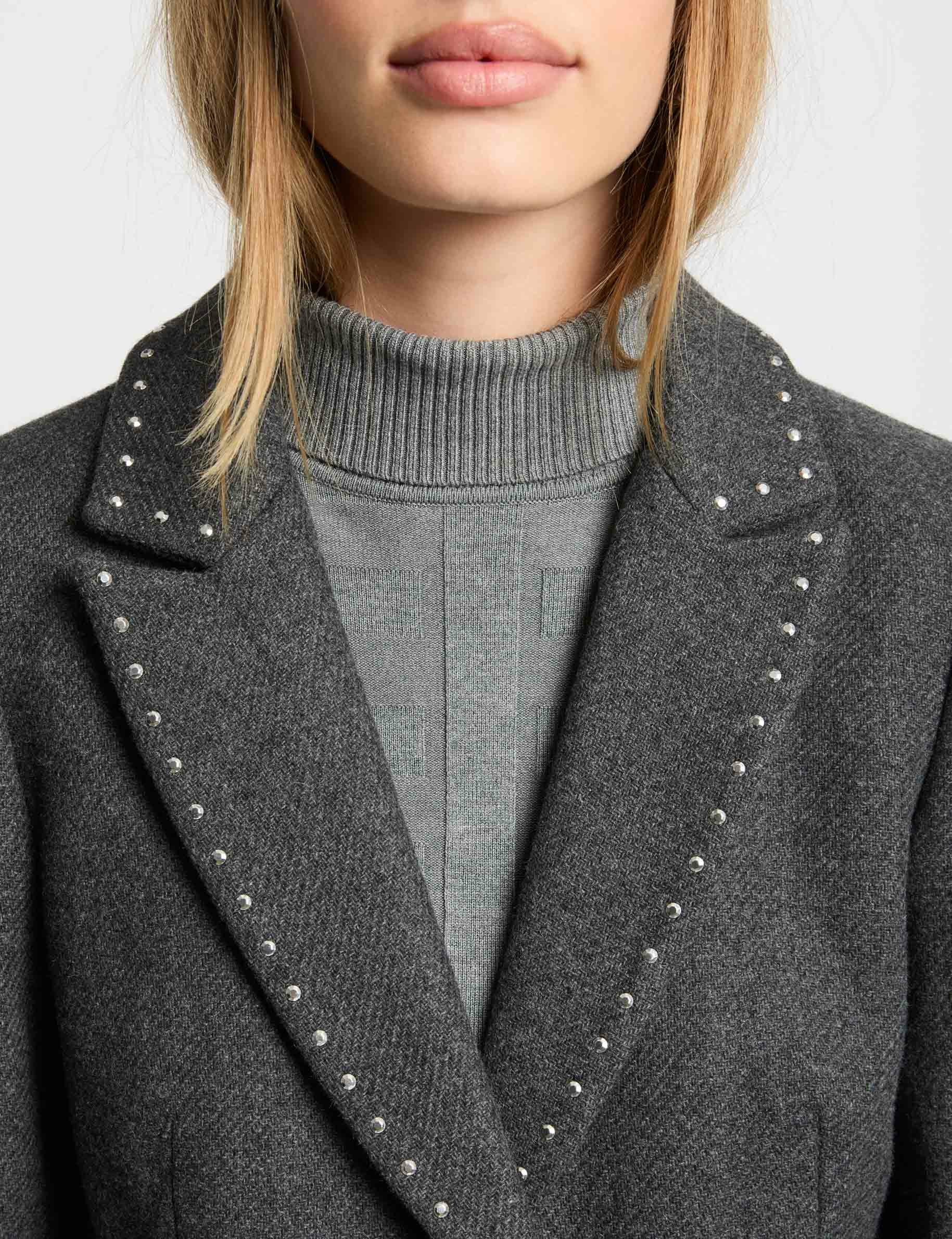 Manteau long avec clous gris clair femme