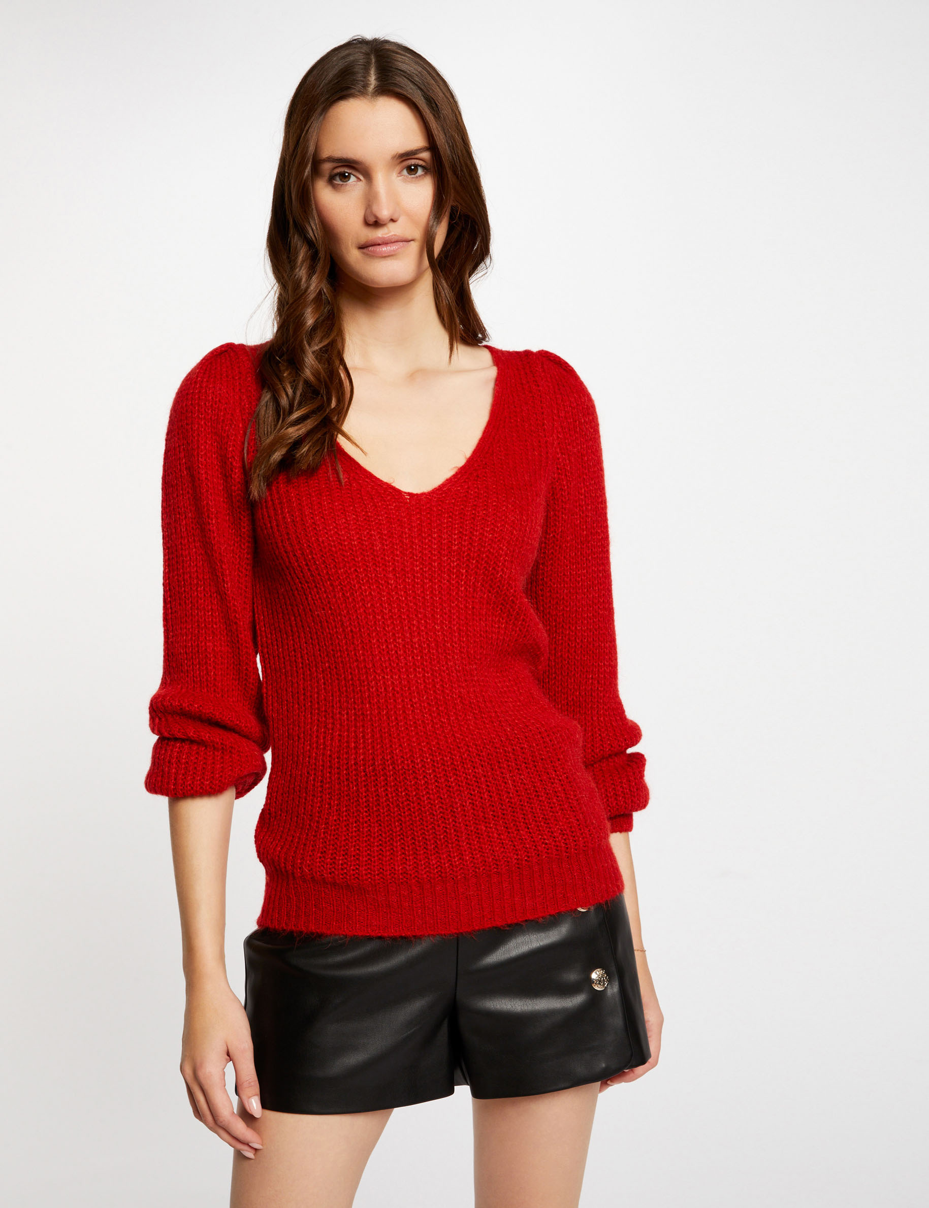 Pull manches longues à col en V rouge moyen femme