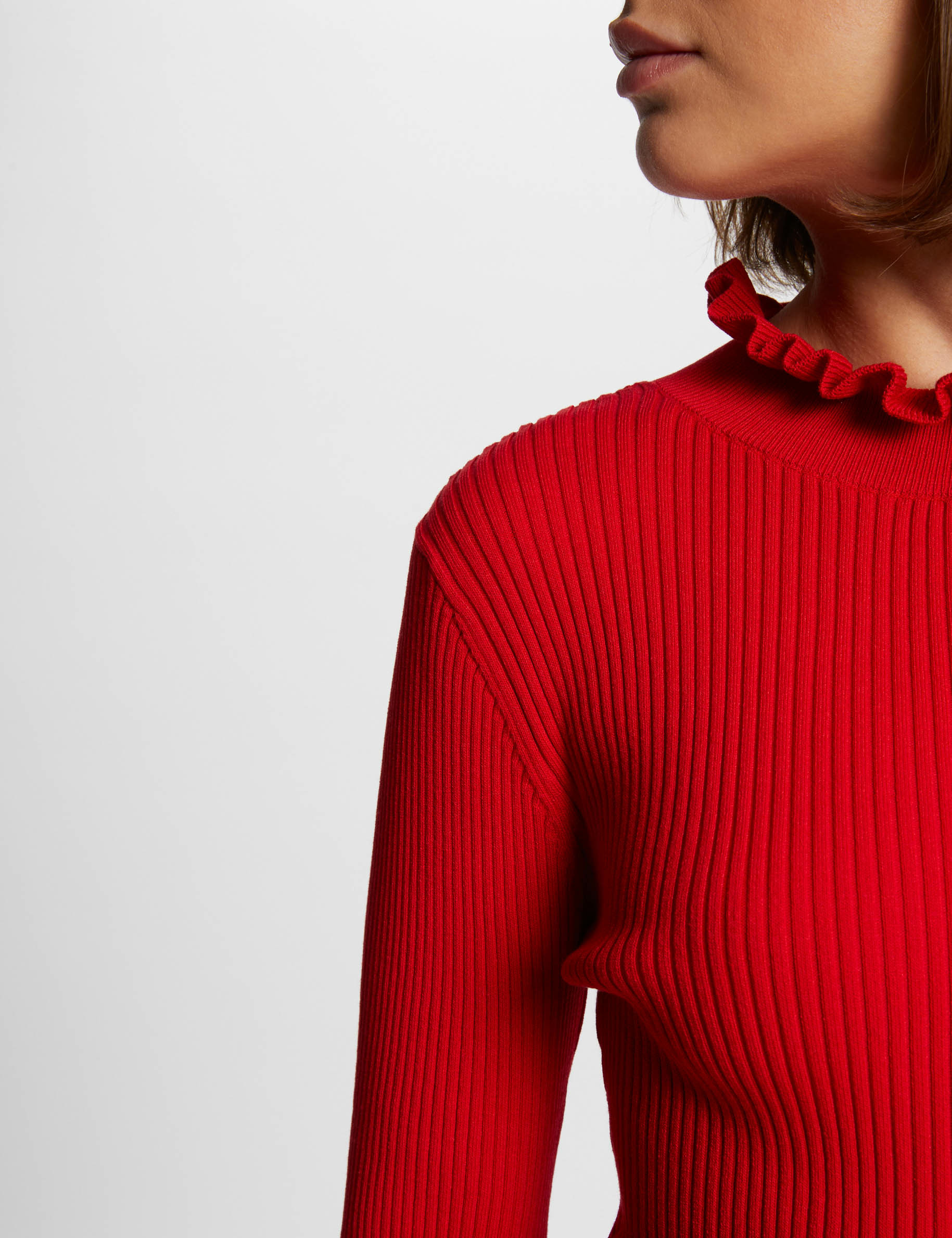 Robe pull ajustée avec ornement rouge femme