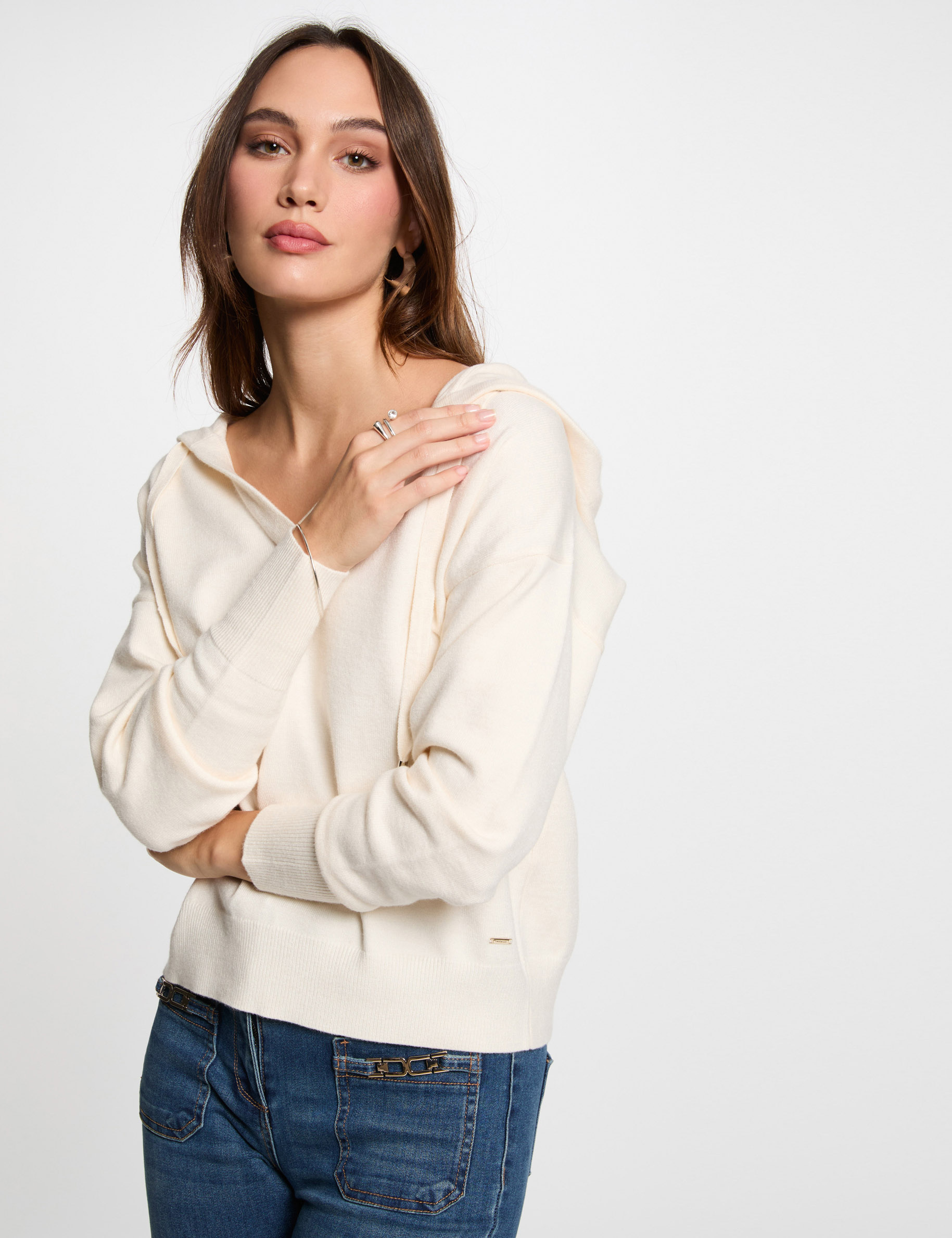 Pullover mit V-Kragen und Kapuze elfenbein damen