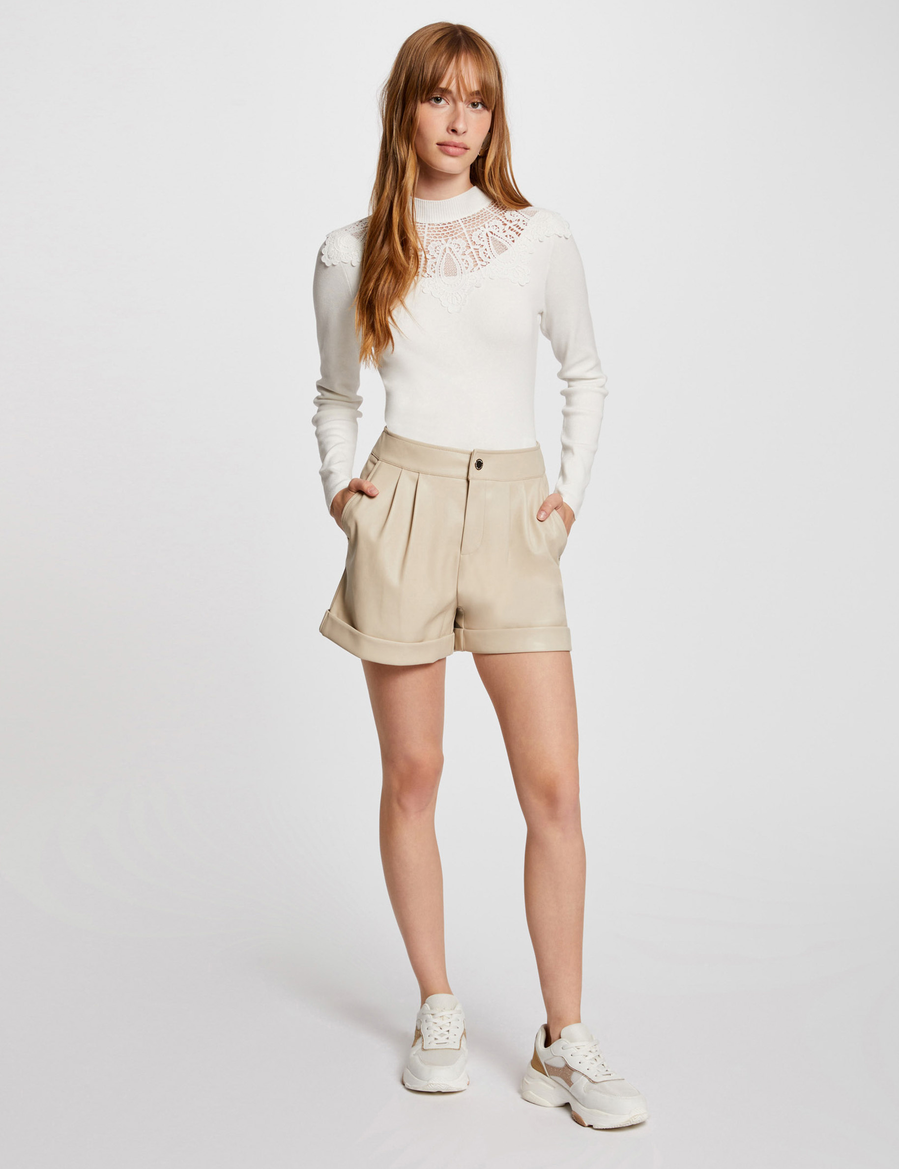 Shorts aus Kunstleder beige damen